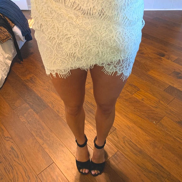 LF Flower Lace Formal Dress - Picture 9 of 9